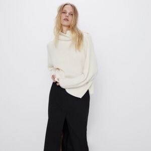 Zara Womens Cowl Neck Ribbed Knit Sweater Sz Large Cream Oversized Pullover